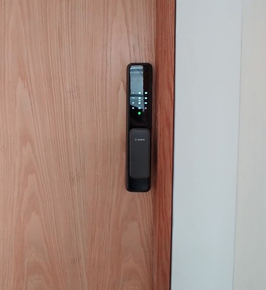 Khóa vân tay Bosch EL600