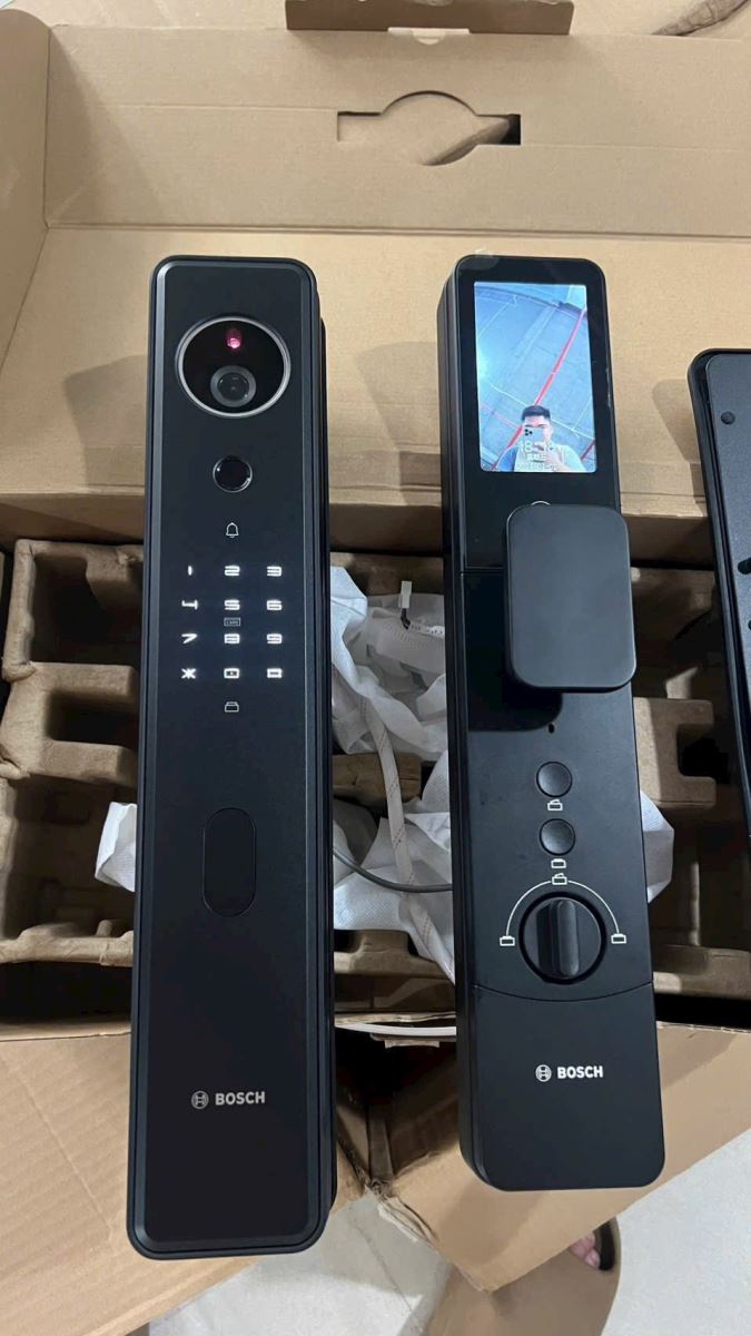 ảnh thực tế Khóa cửa thông minh Bosch FU5 Plus Black